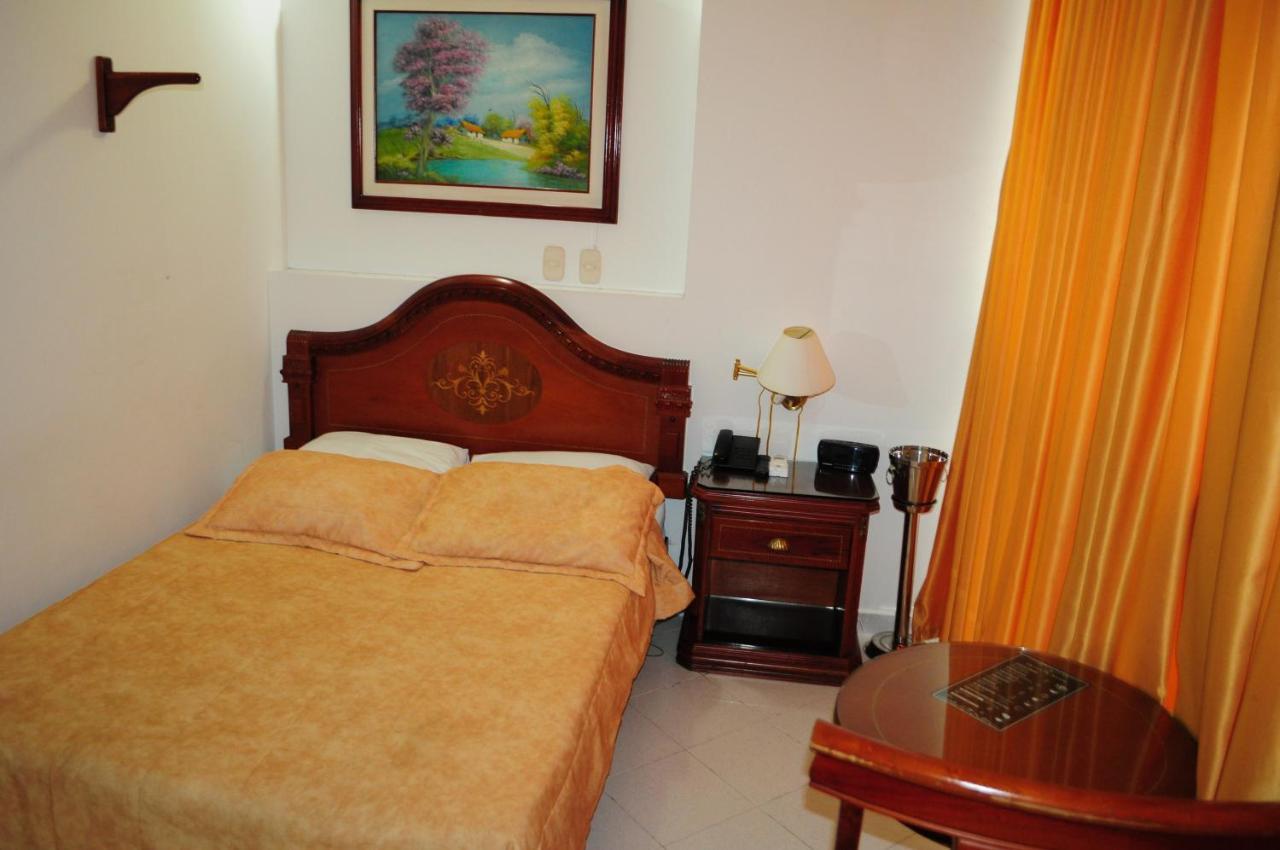 Hotel Quinta Avenida Cúcuta Exteriör bild