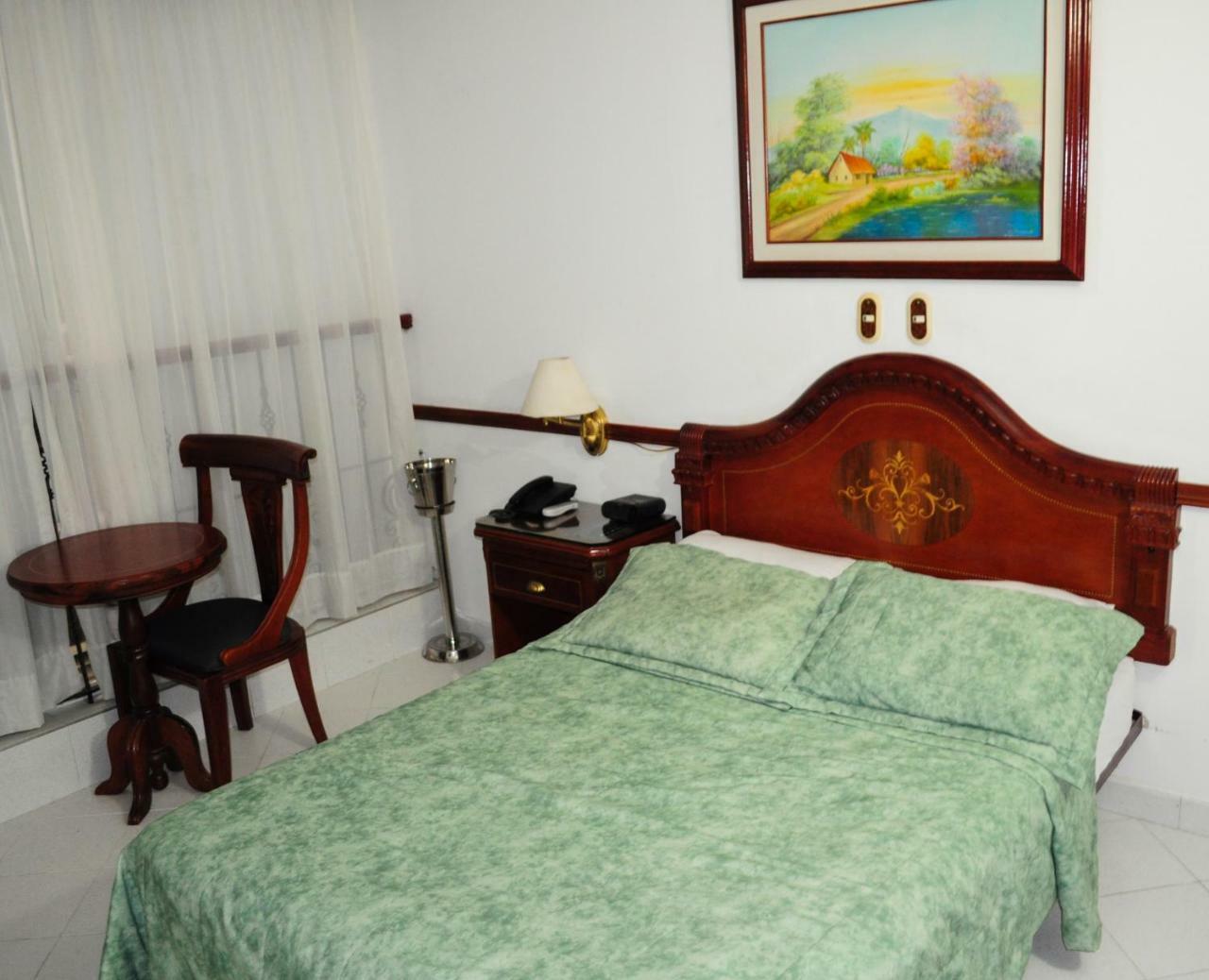 Hotel Quinta Avenida Cúcuta Exteriör bild